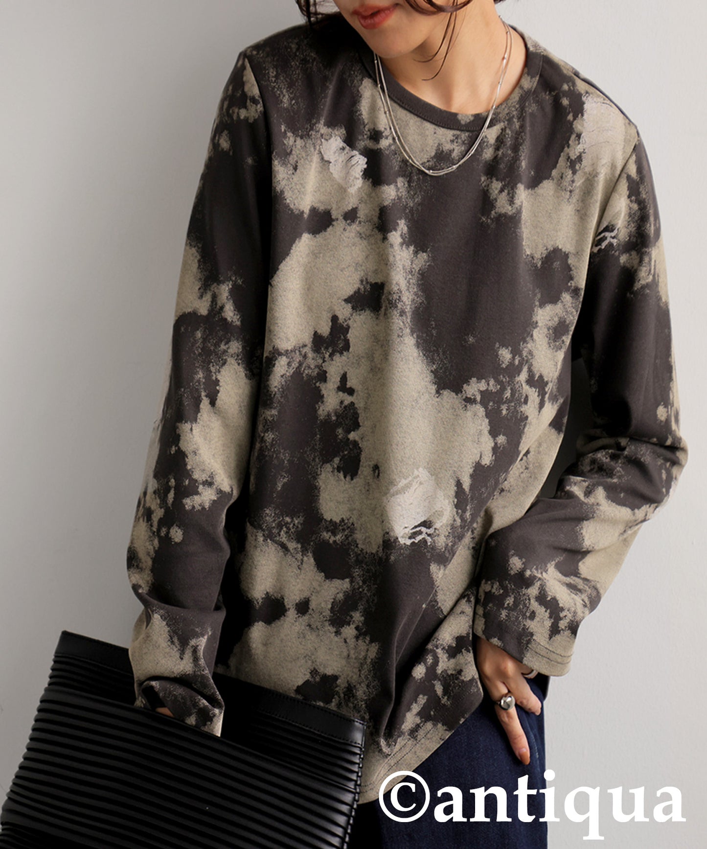 Nuance Pattern Tops Ladies