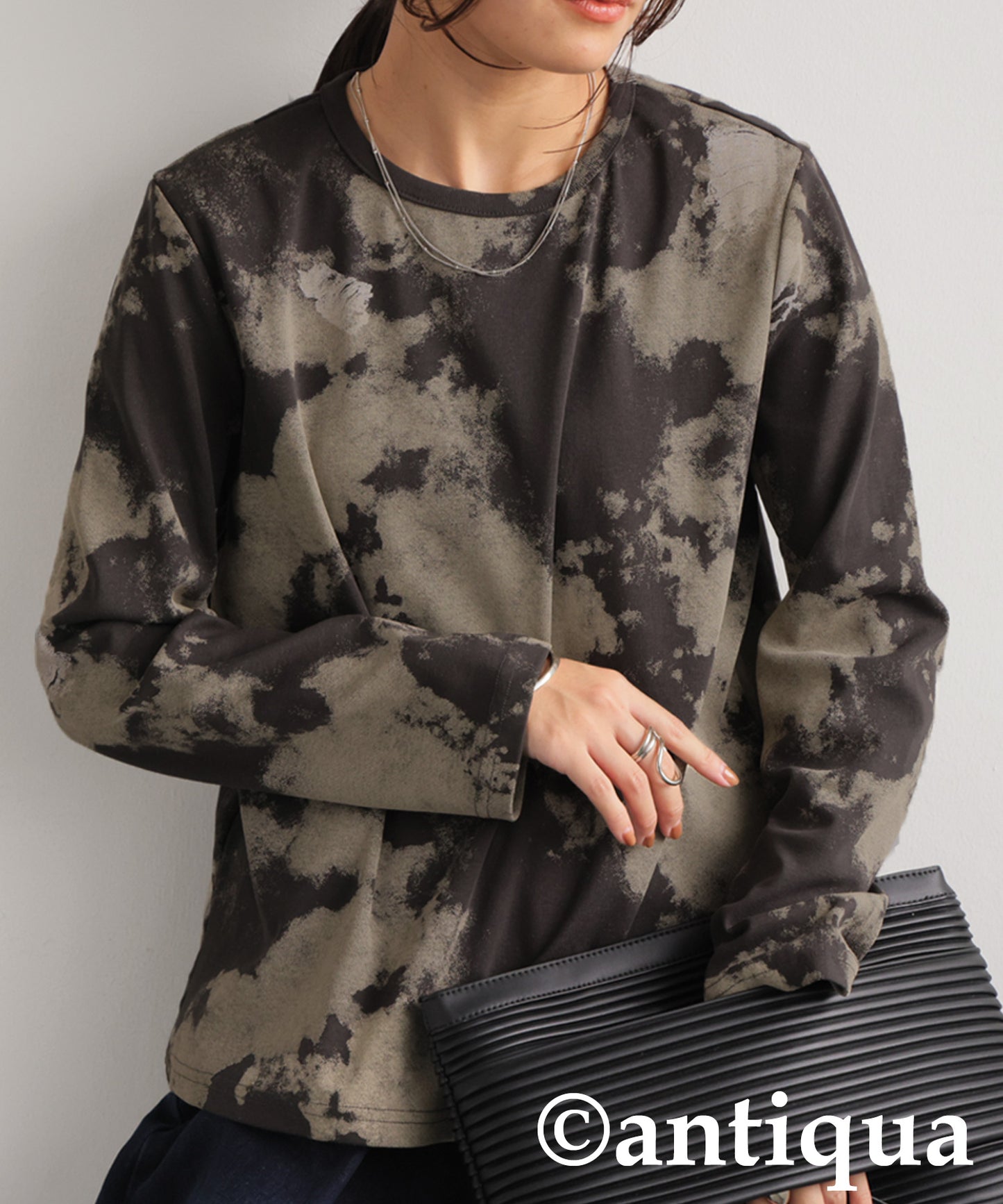 Nuance Pattern Tops Ladies