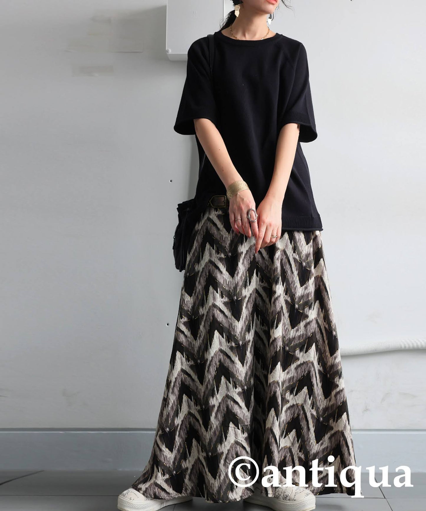 Ladies Art Pattern Flared Skirt