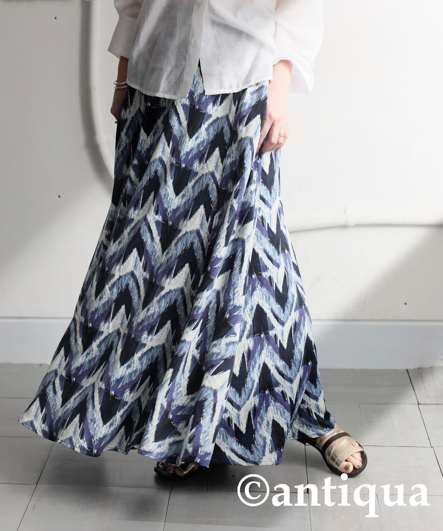 Ladies Art Pattern Flared Skirt