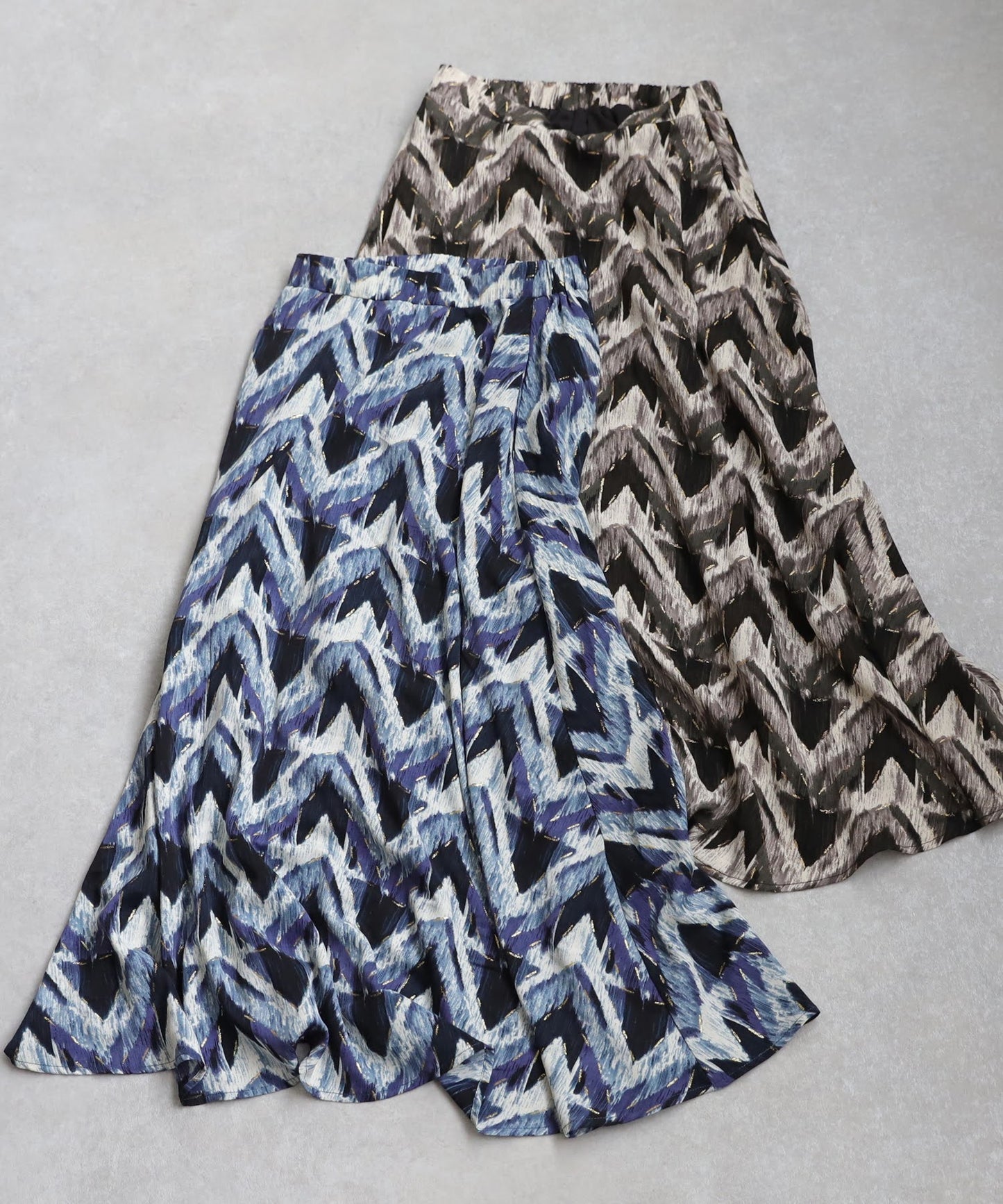 Ladies Art Pattern Flared Skirt