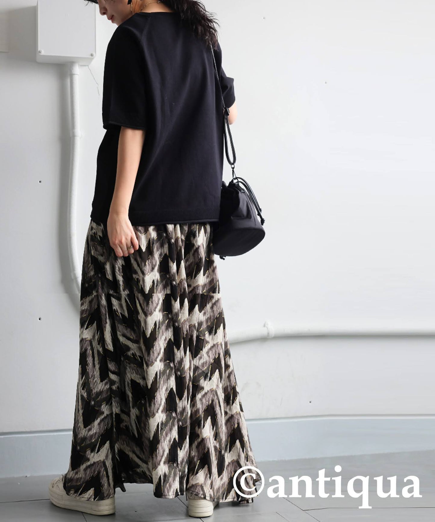 Ladies Art Pattern Flared Skirt