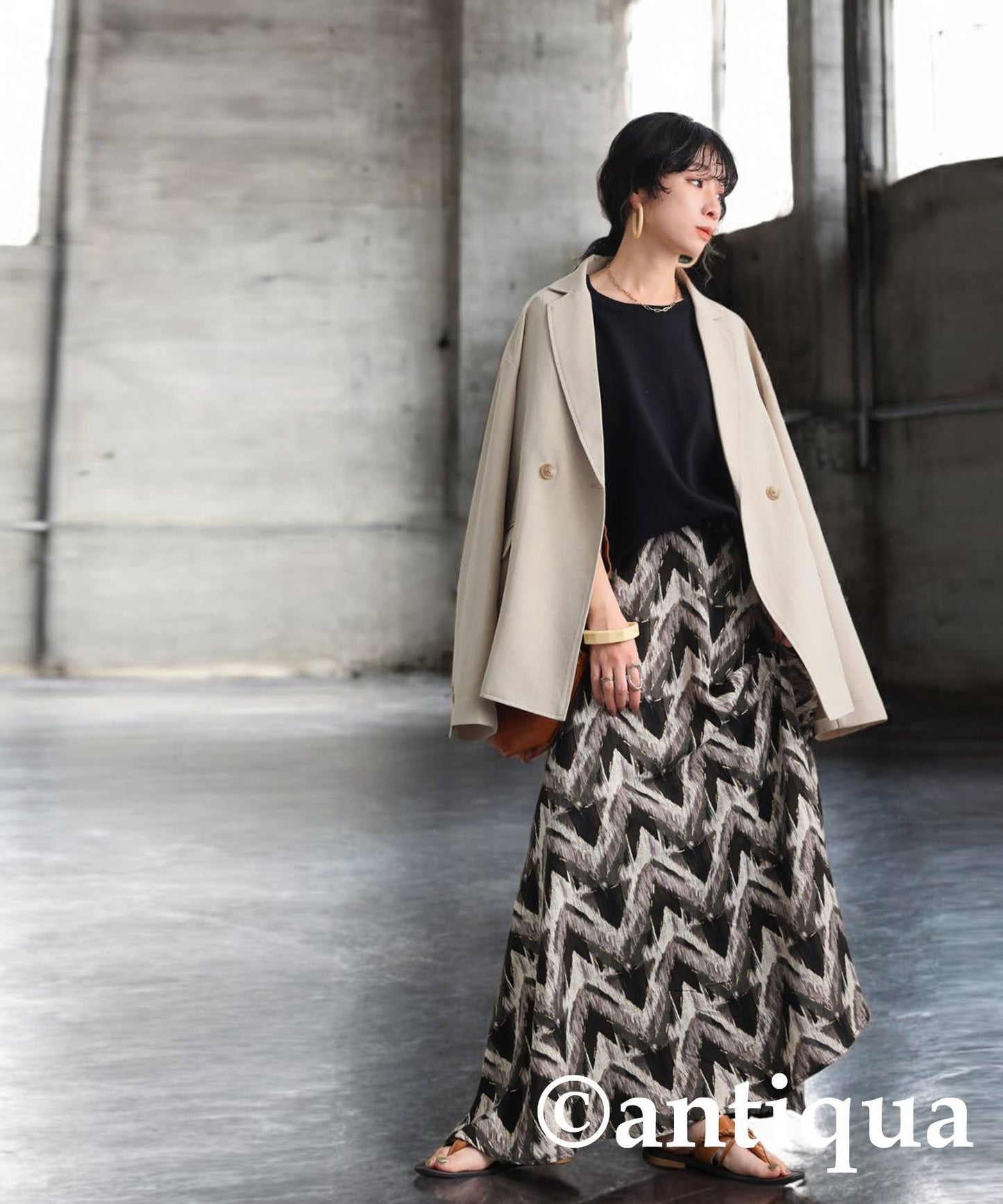 Ladies Art Pattern Flared Skirt