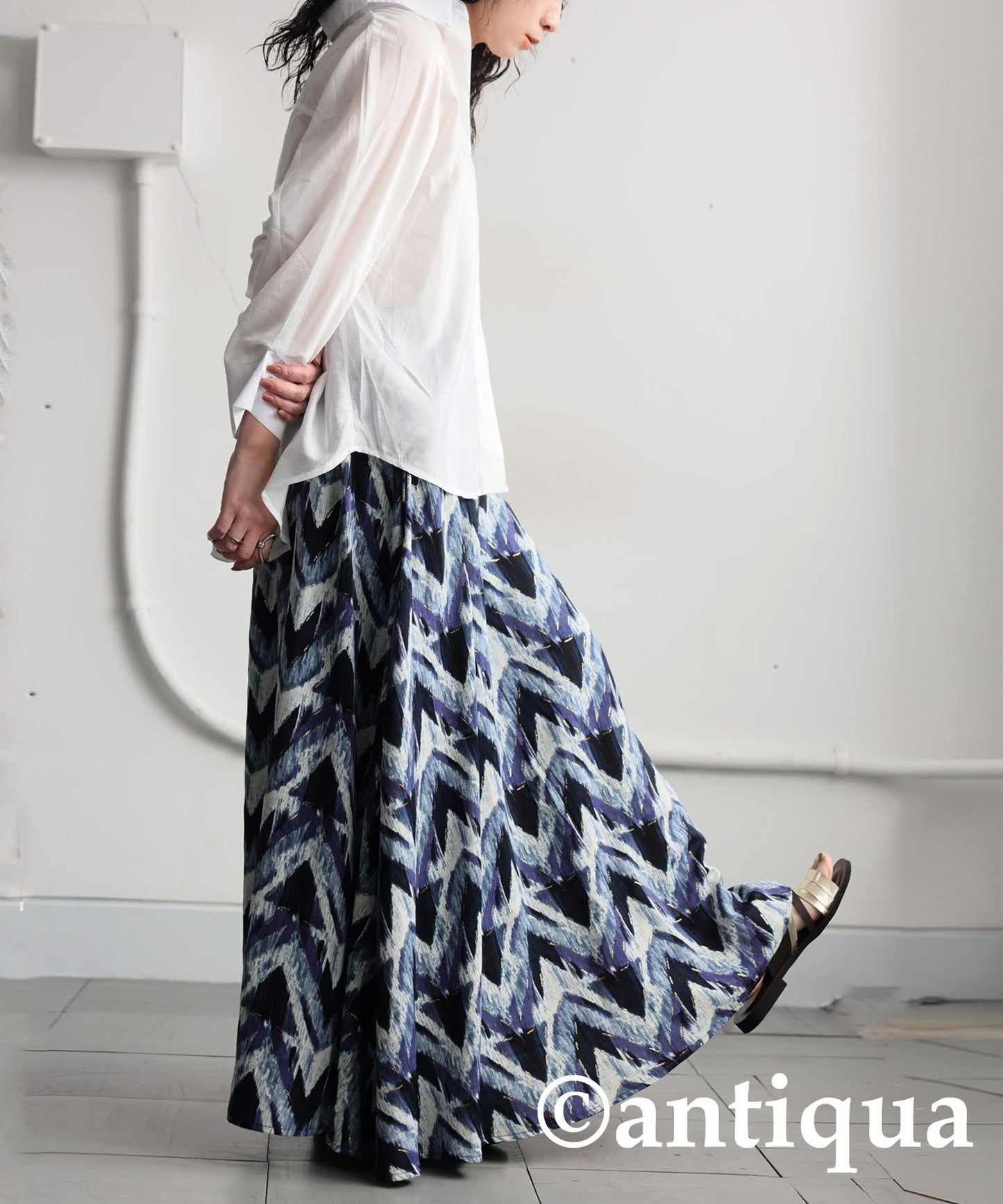Ladies Art Pattern Flared Skirt