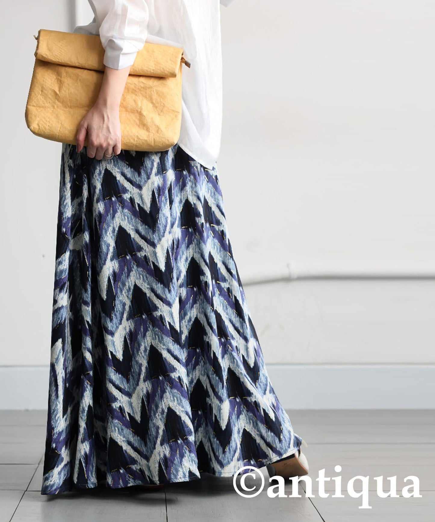 Ladies Art Pattern Flared Skirt