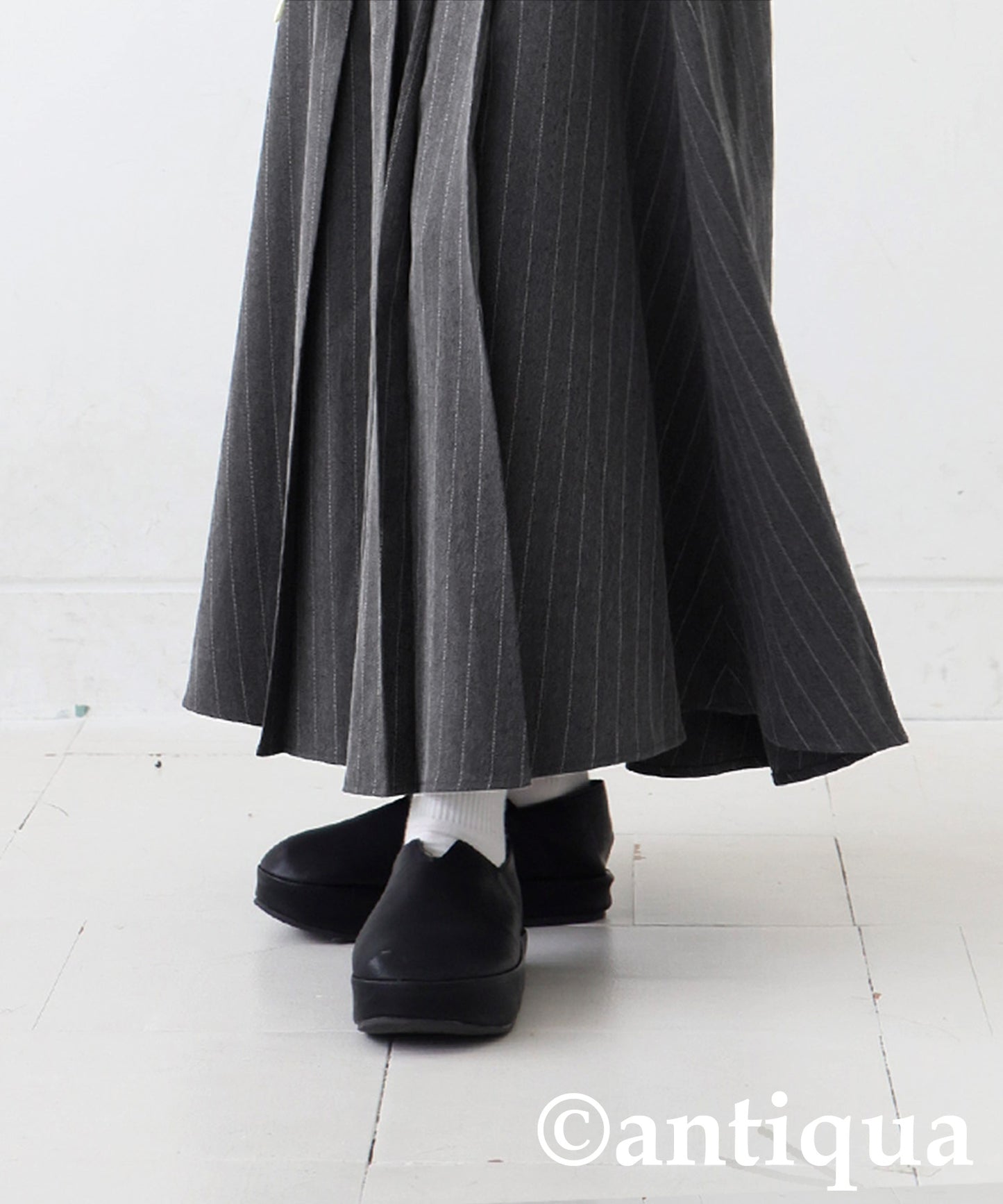 Pinstripe Tuck Skirt Ladies