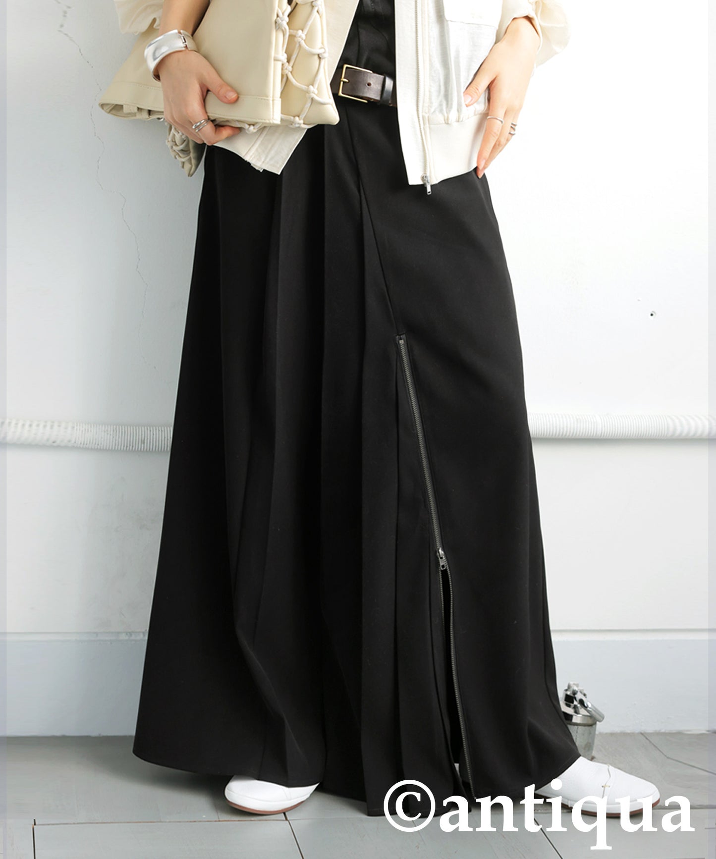 Pleated Zipper Skirt Ladies