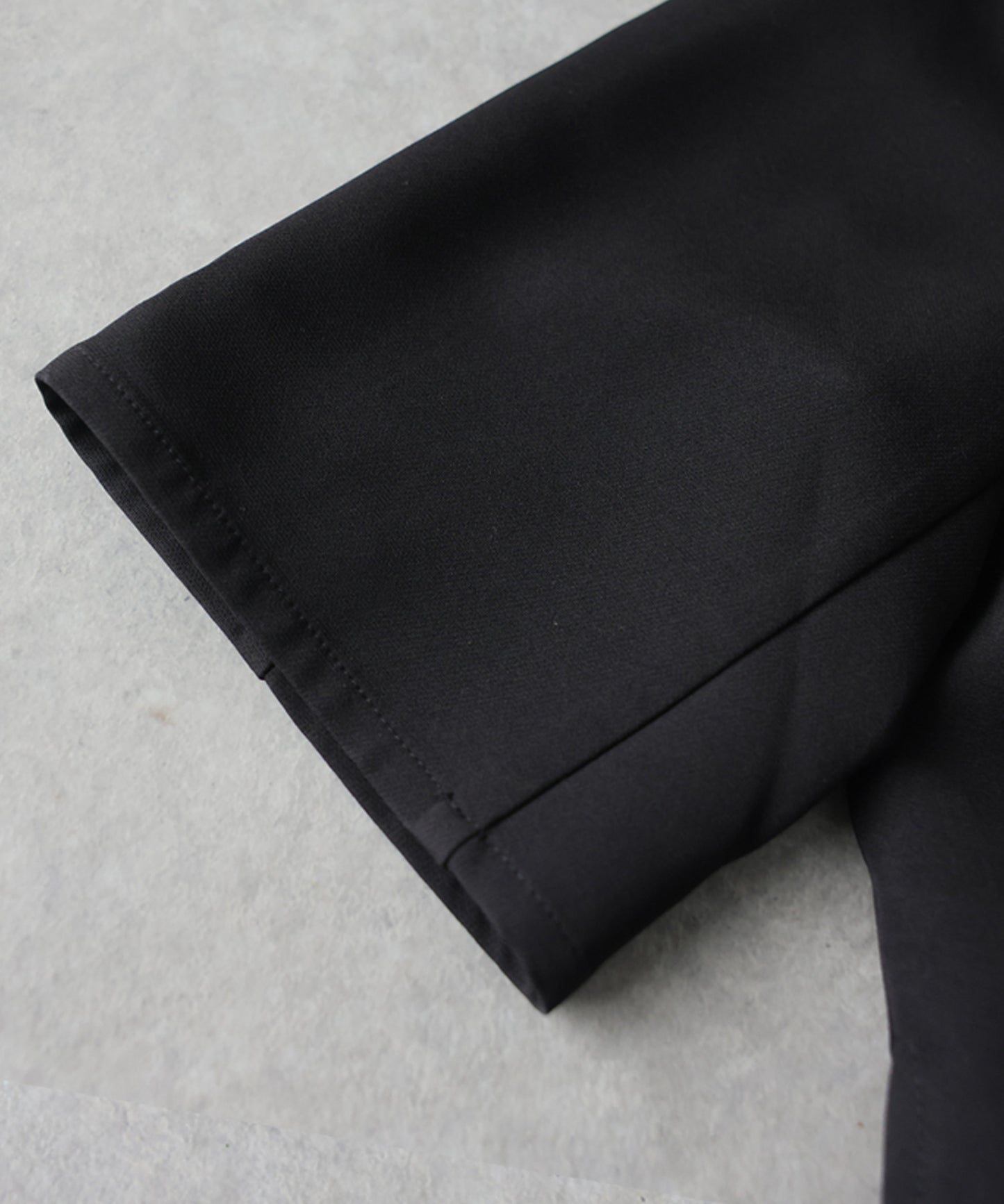 Collarless Short-Sleeved Jacket Ladies