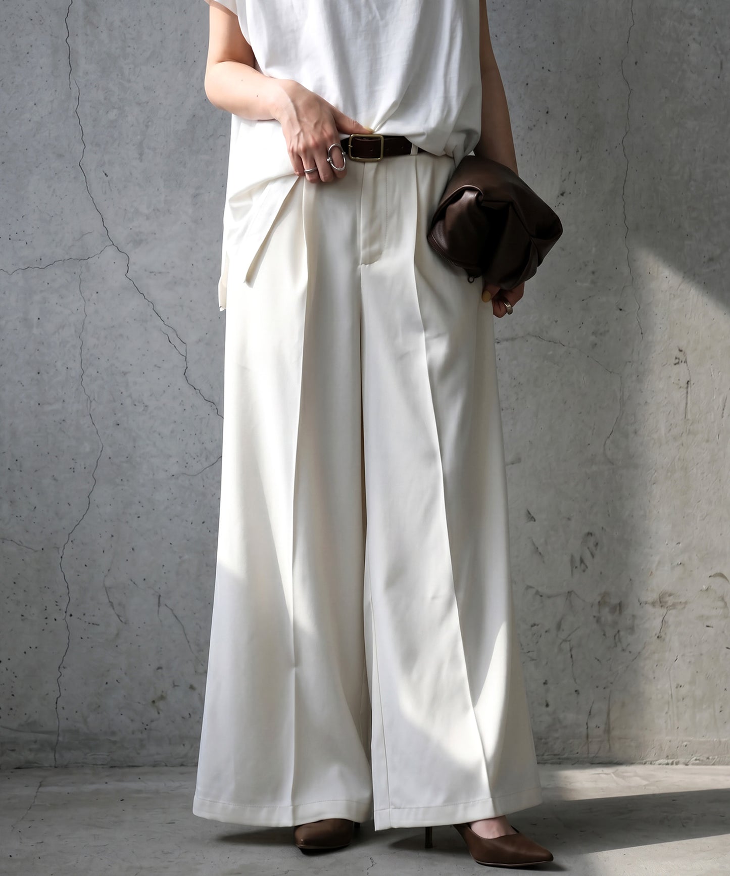 Tucked Long Wide Pants Ladies