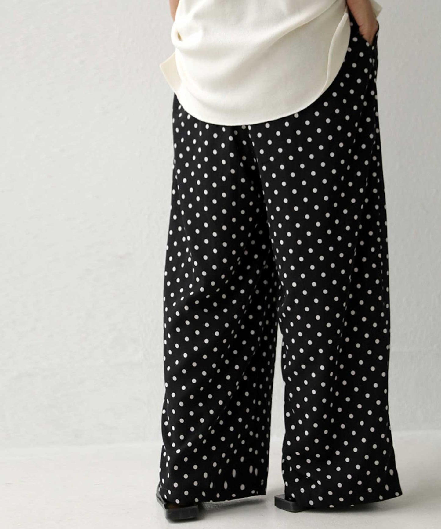 Dot pattern wide pants Ladies