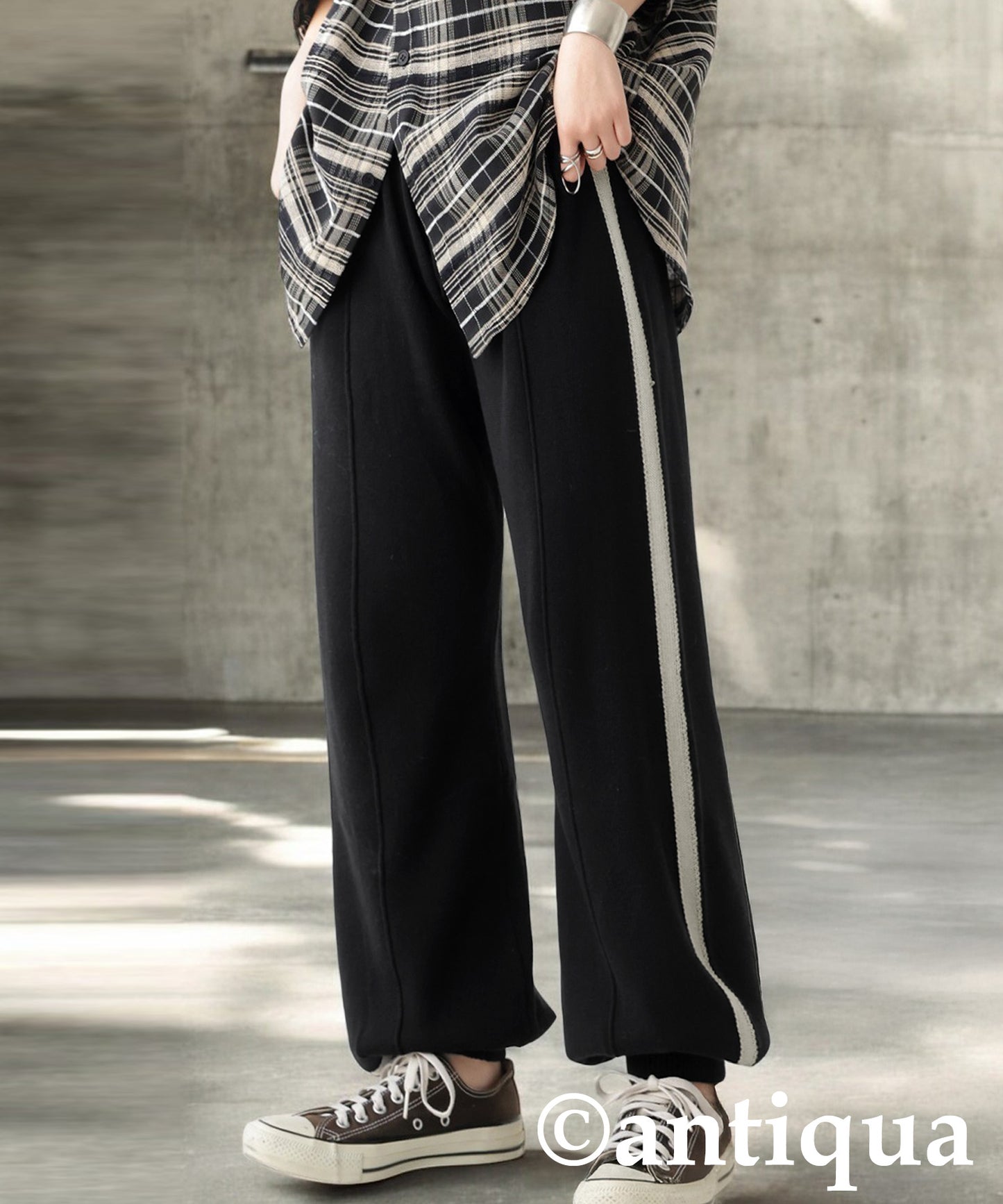 Knit Line Pants Ladies