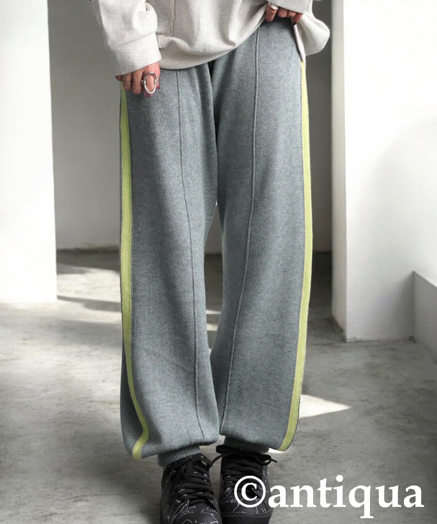 Knit Line Pants Ladies