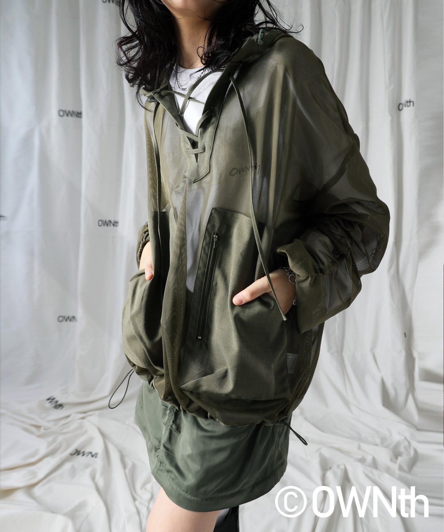 Gathered Sleeve Mesh Pullover Ladies