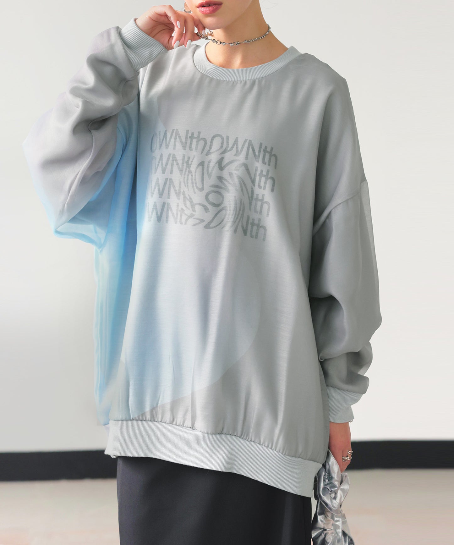 Gradation Sheer Layered Logo Pullover Ladies
