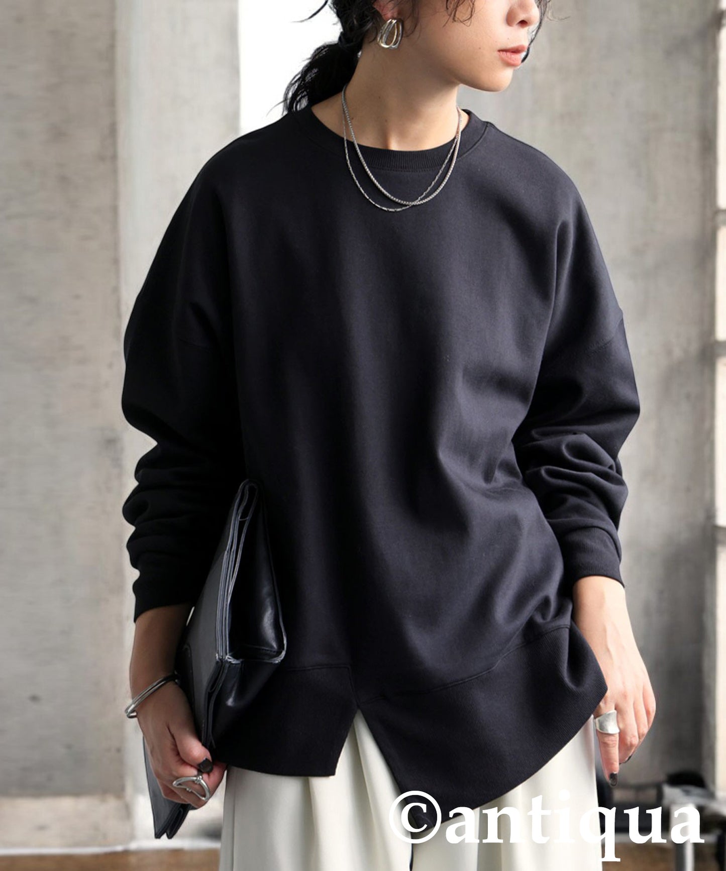 Slit Switching Pullover Ladies