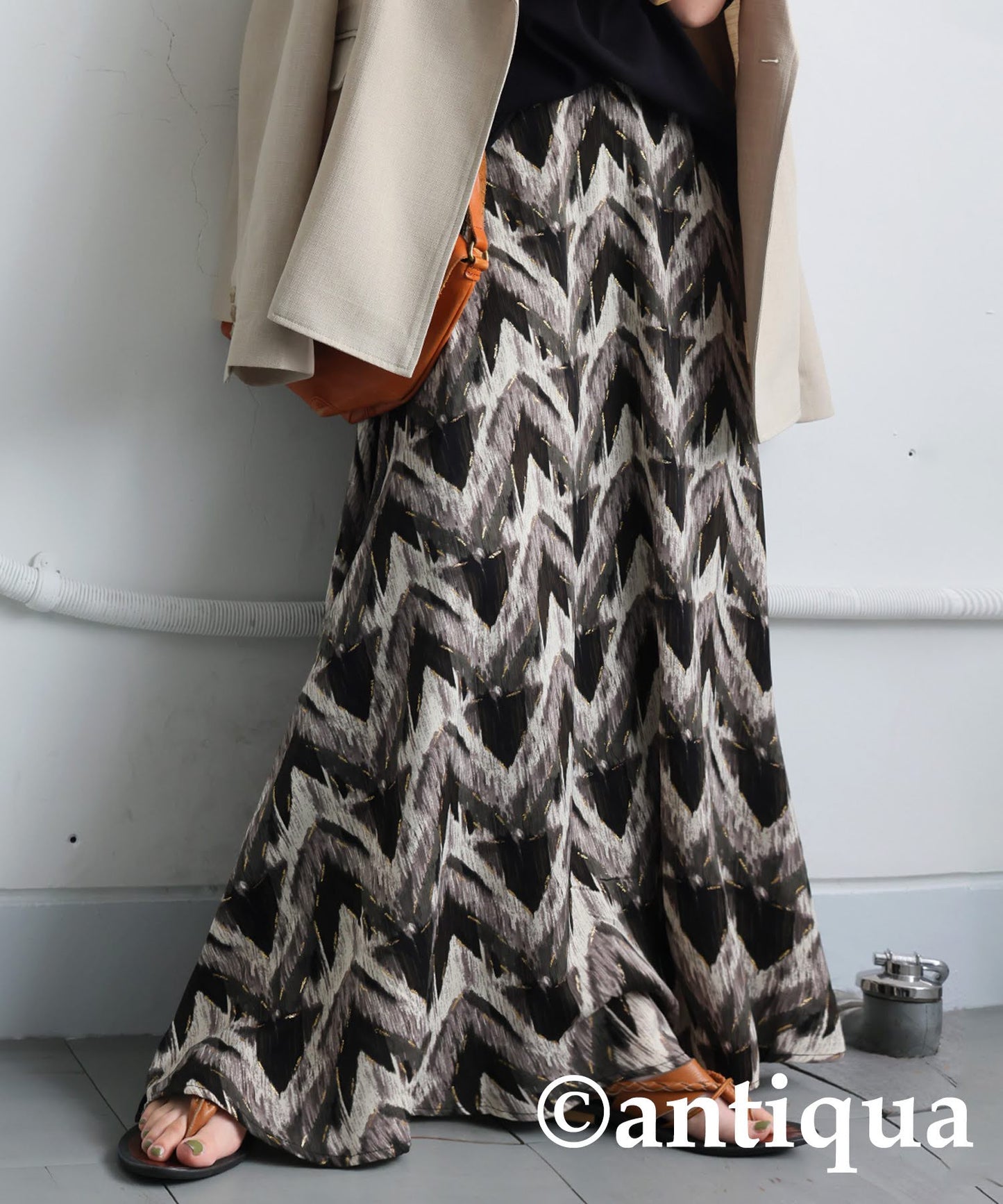 Ladies Art Pattern Flared Skirt