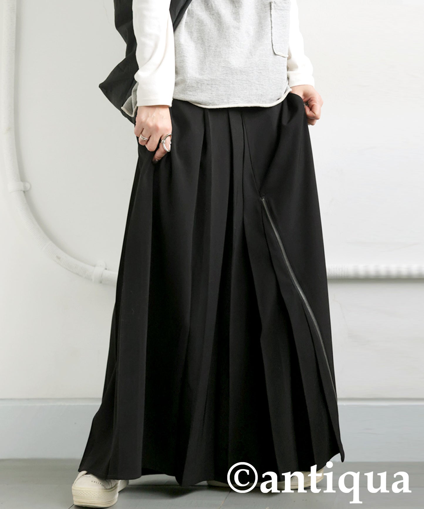 Pleated Zipper Skirt Ladies