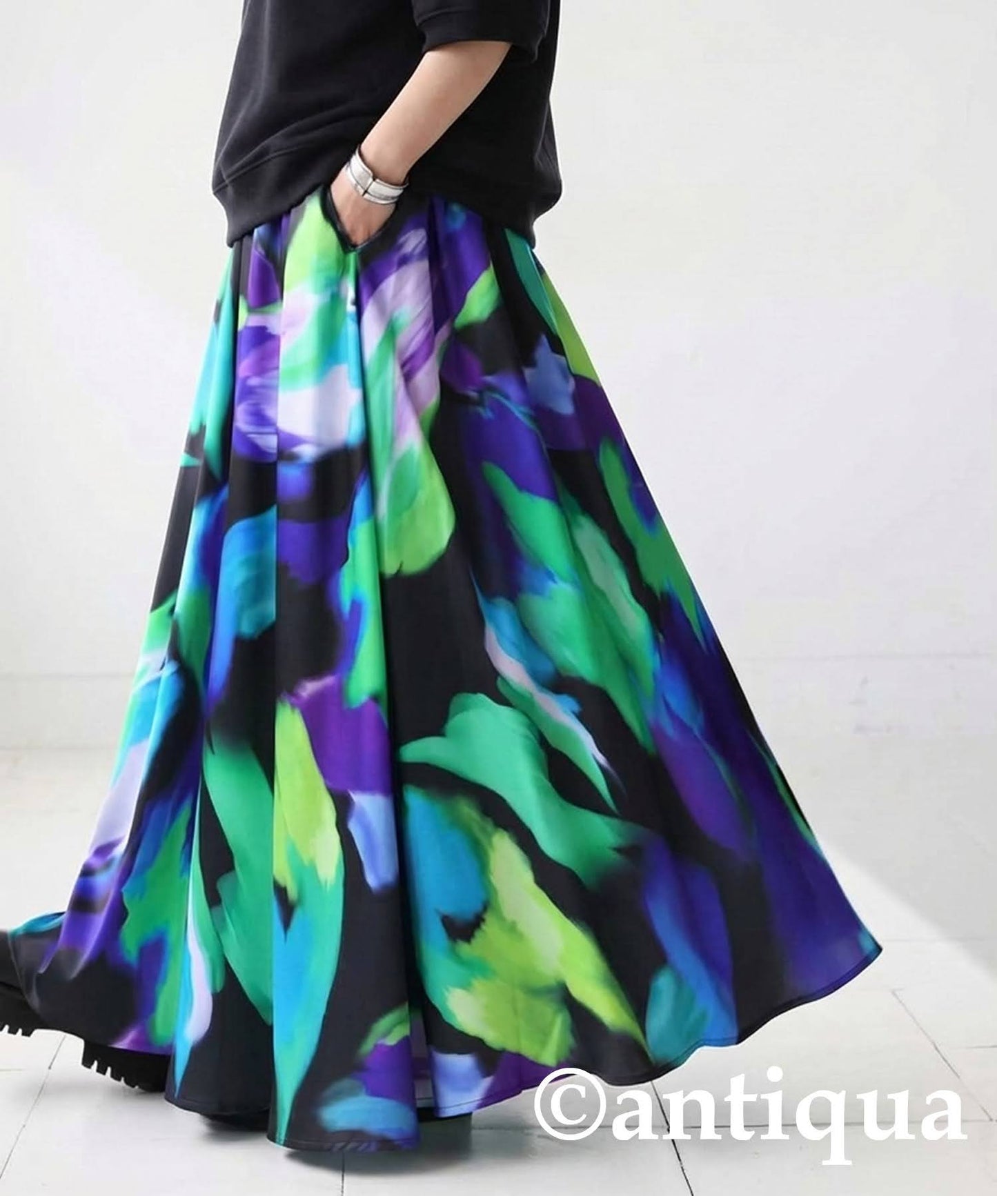 Art Pattern Flared Long Skirt Ladies