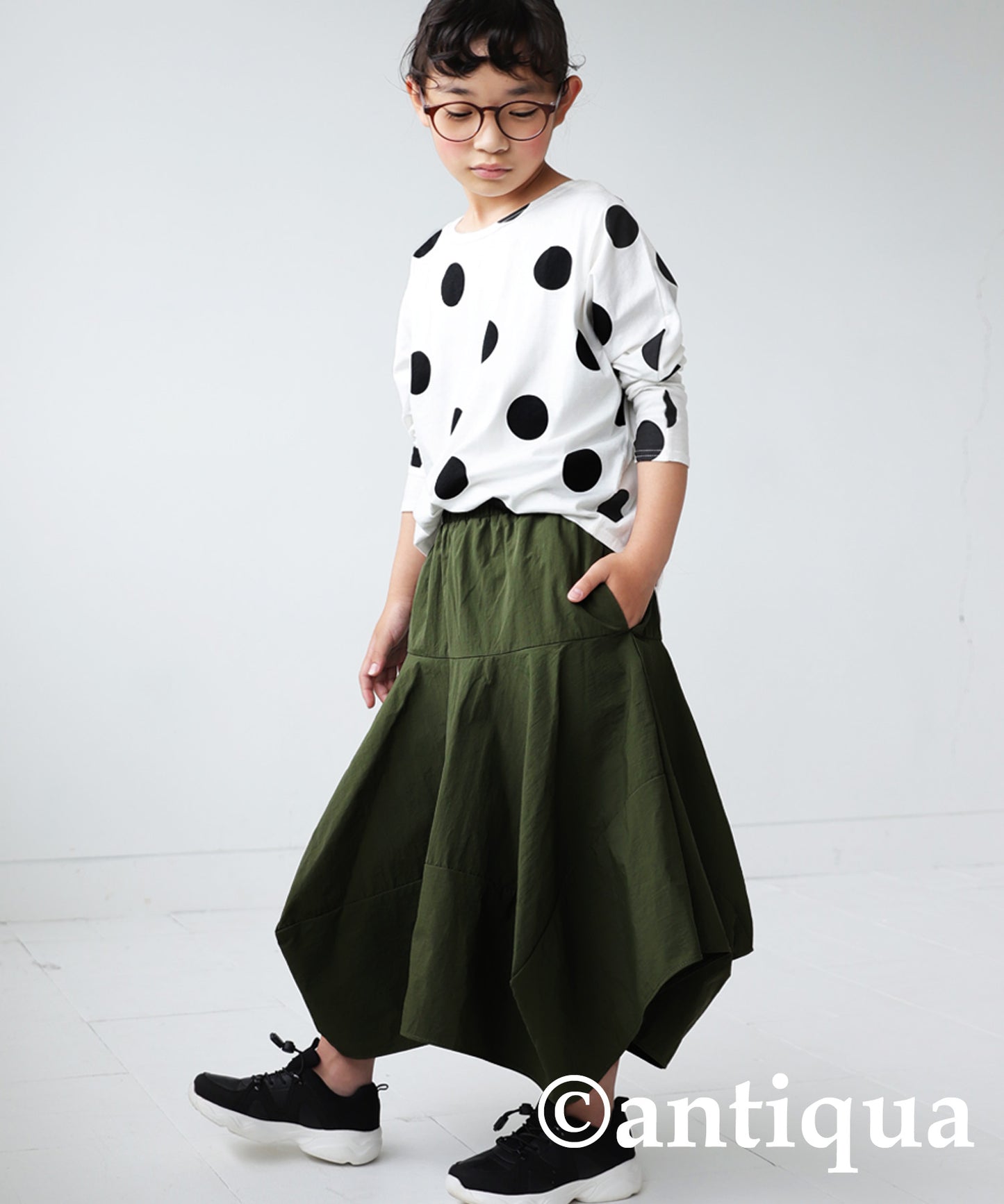 Deformation panel design skirt Kids