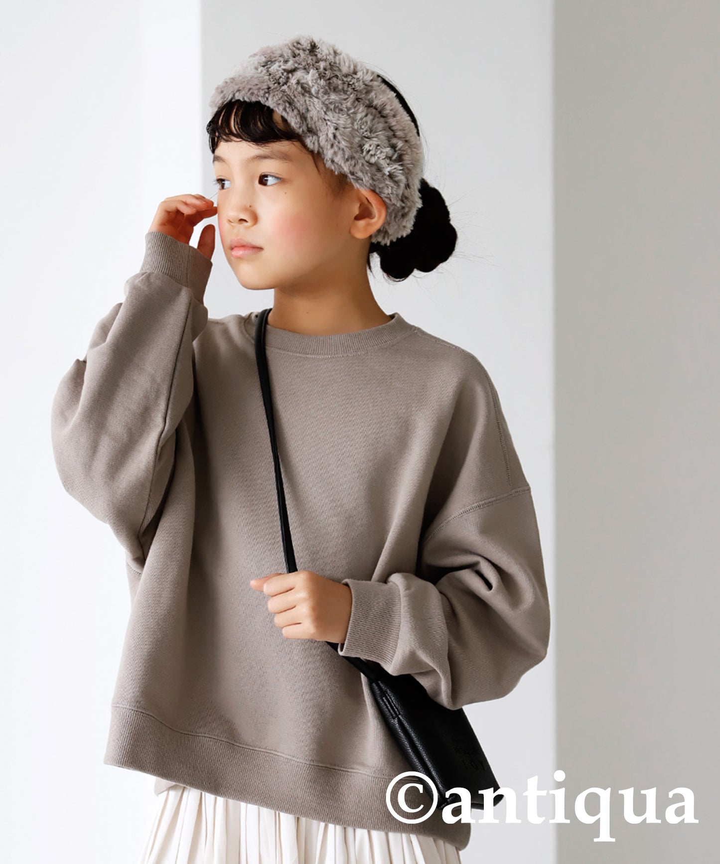 100% Cotton Basic Silhouette Sweatshirt Junior