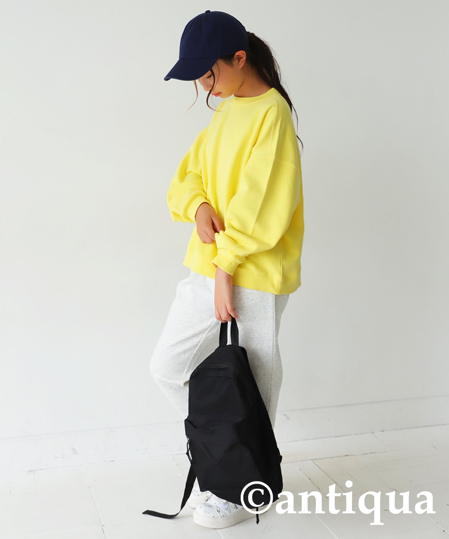 100% Cotton Basic Silhouette Sweatshirt Junior