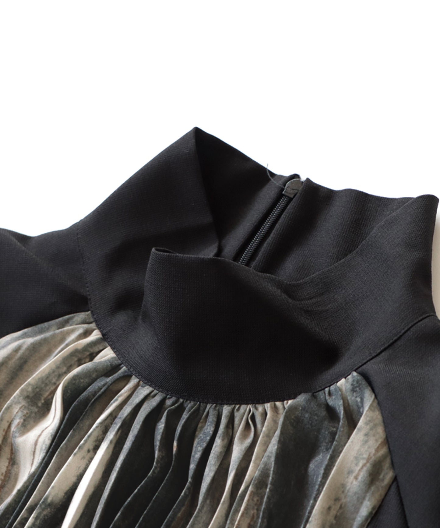 Nuance Pattern High Collar Dress Ladies