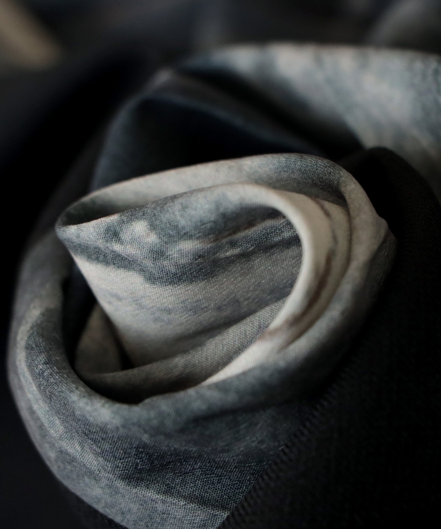 Nuance Pattern High Collar Dress Ladies