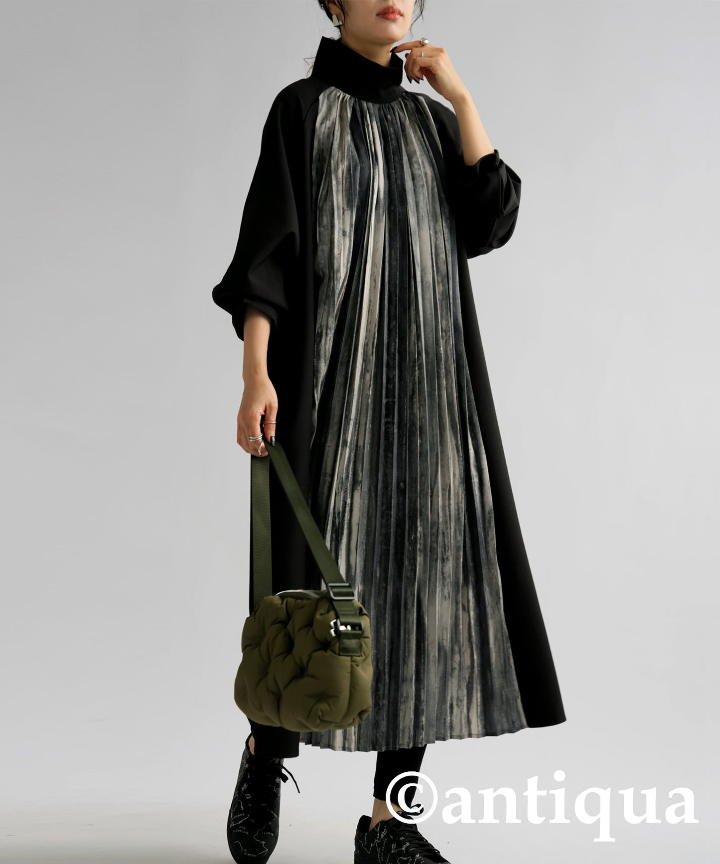 Nuance Pattern High Collar Dress Ladies