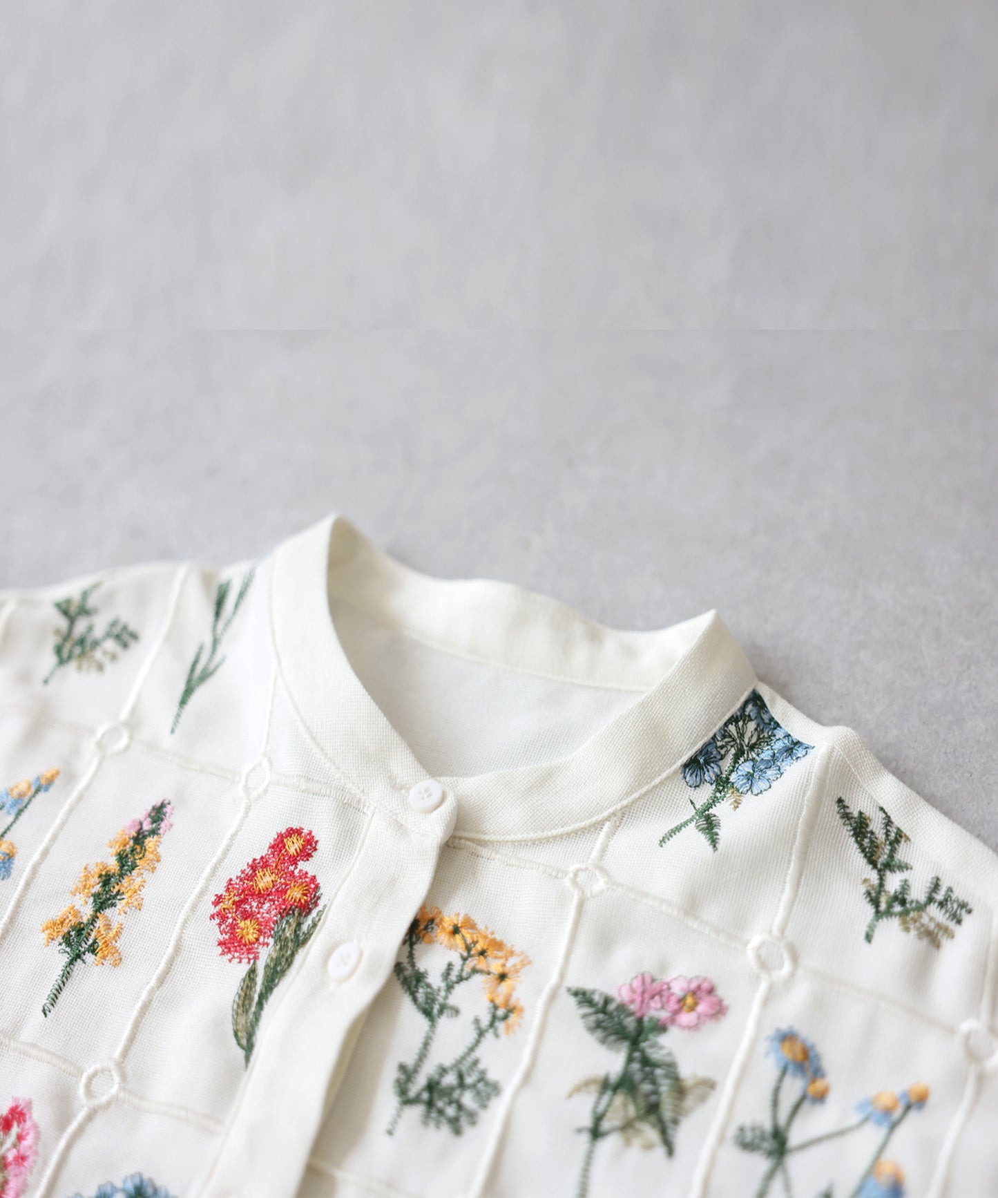 Floral Embroidered Band Collar Shirt Ladies