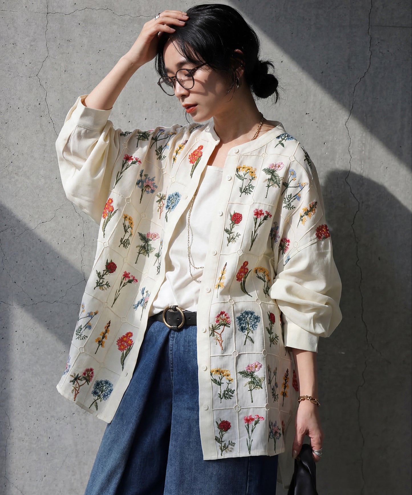 Floral Embroidered Band Collar Shirt Ladies