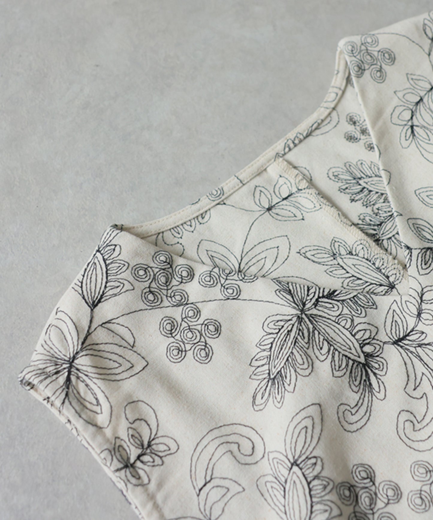 Embroidered Floral Cocoon Dress Ladies