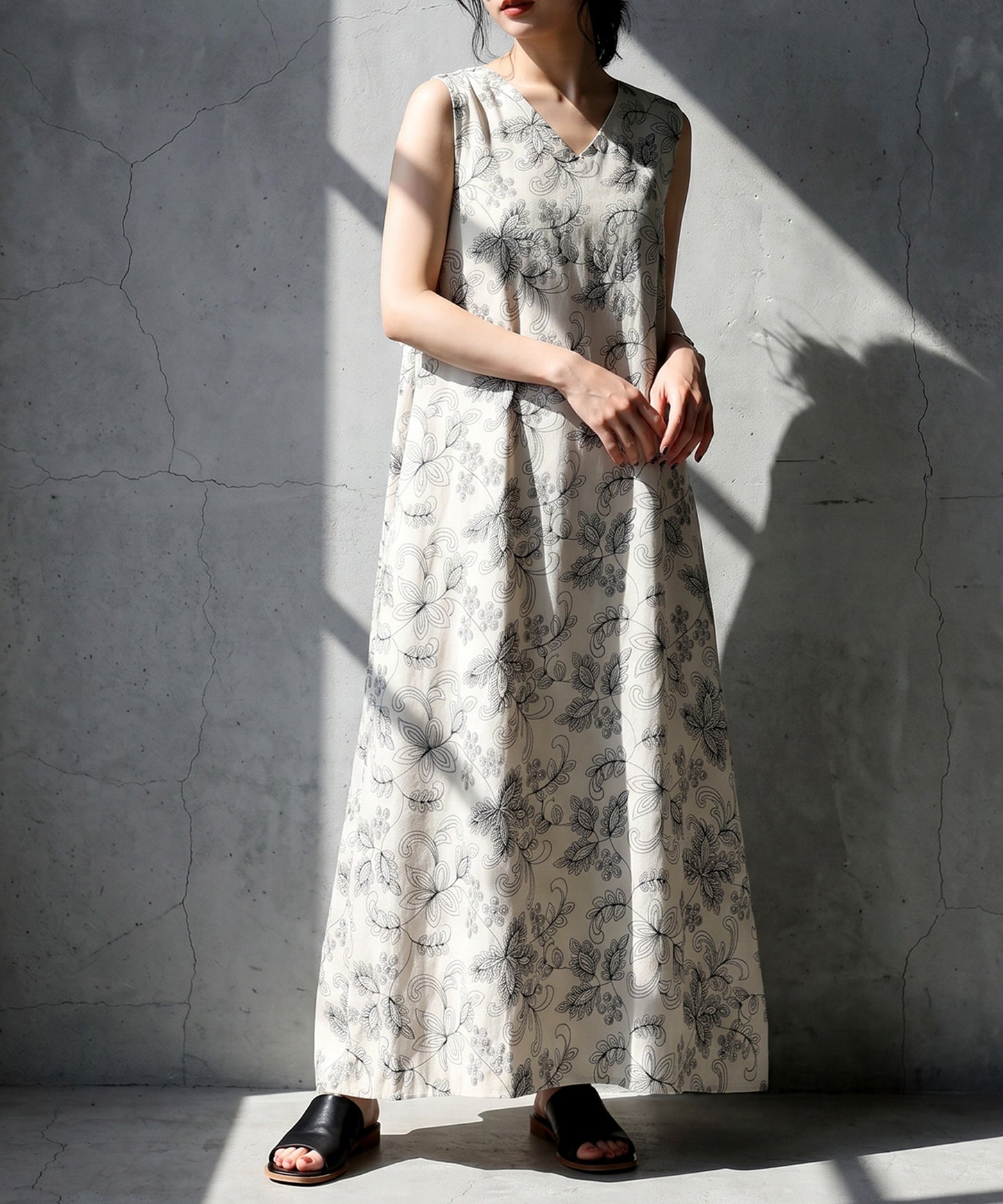 Embroidered Floral Cocoon Dress Ladies
