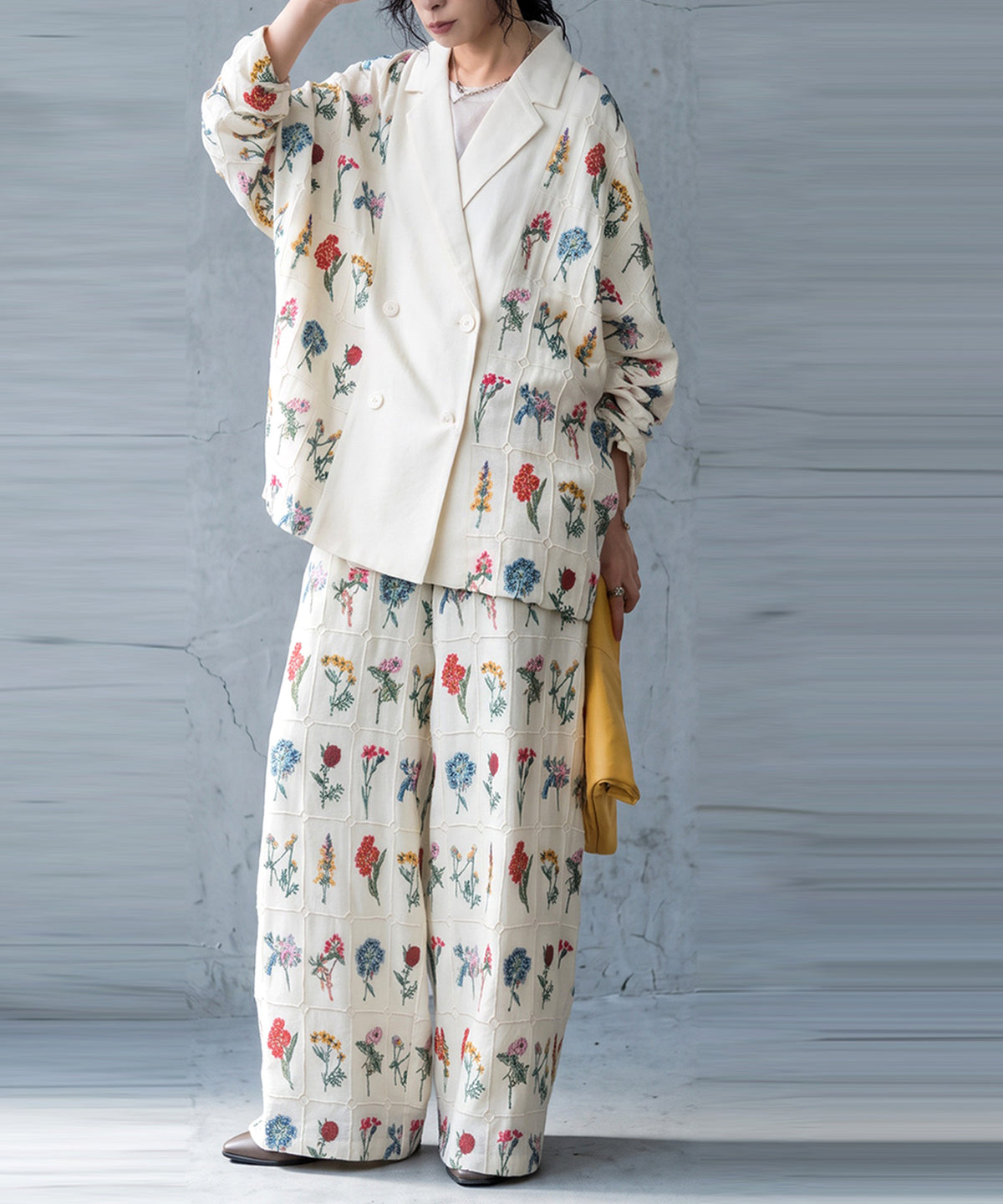 Flower Embroidered Wide-Leg Pants Ladies