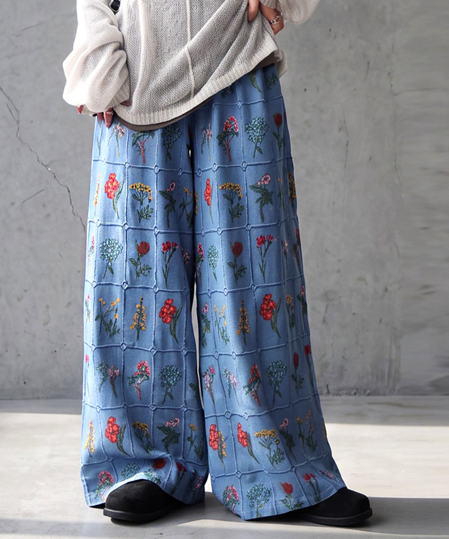 Flower Embroidered Wide-Leg Pants Ladies