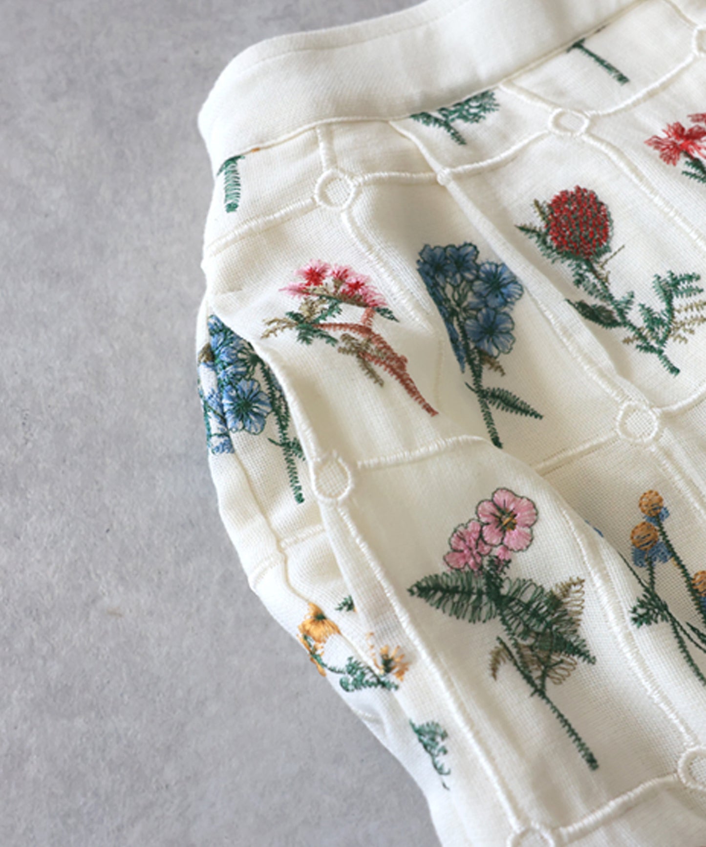 Flower Embroidered Wide-Leg Pants Ladies