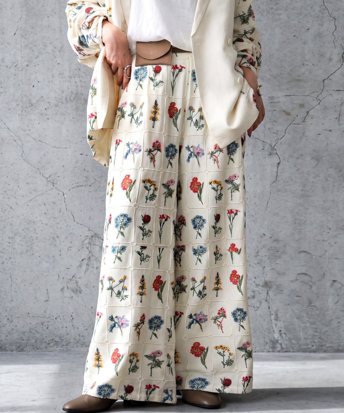 Flower Embroidered Wide-Leg Pants Ladies