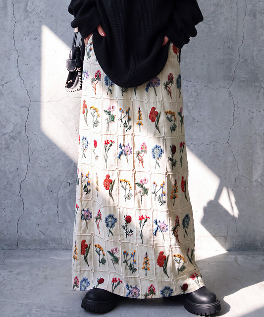 ※予約Floral Embroidered I-Line Long Skirt Ladies