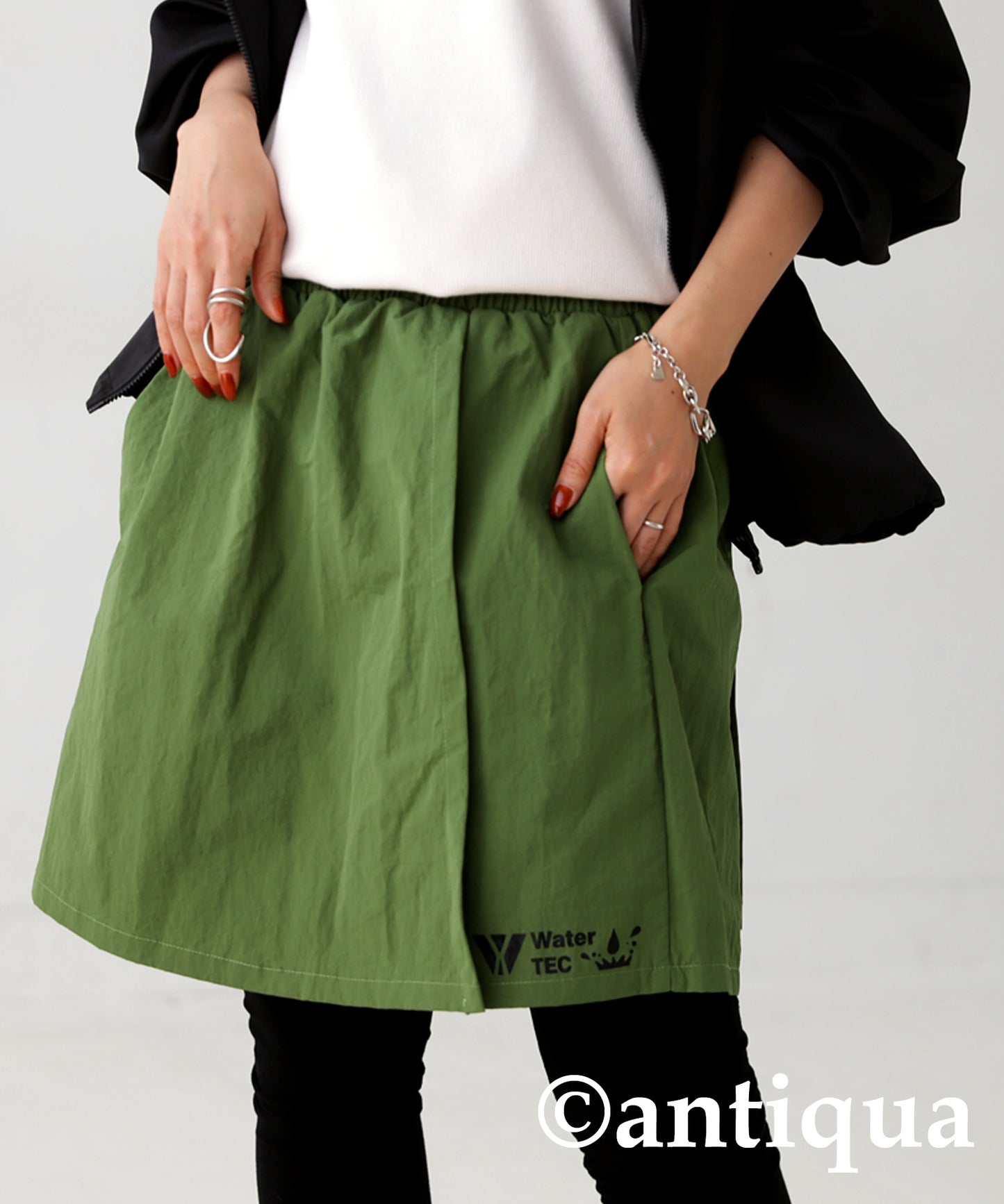 Water -repellent Ladies skirt for amphibious