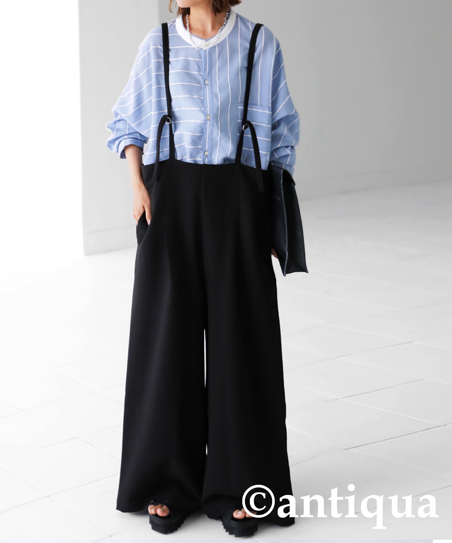 Wide pants with suspenders Ladies