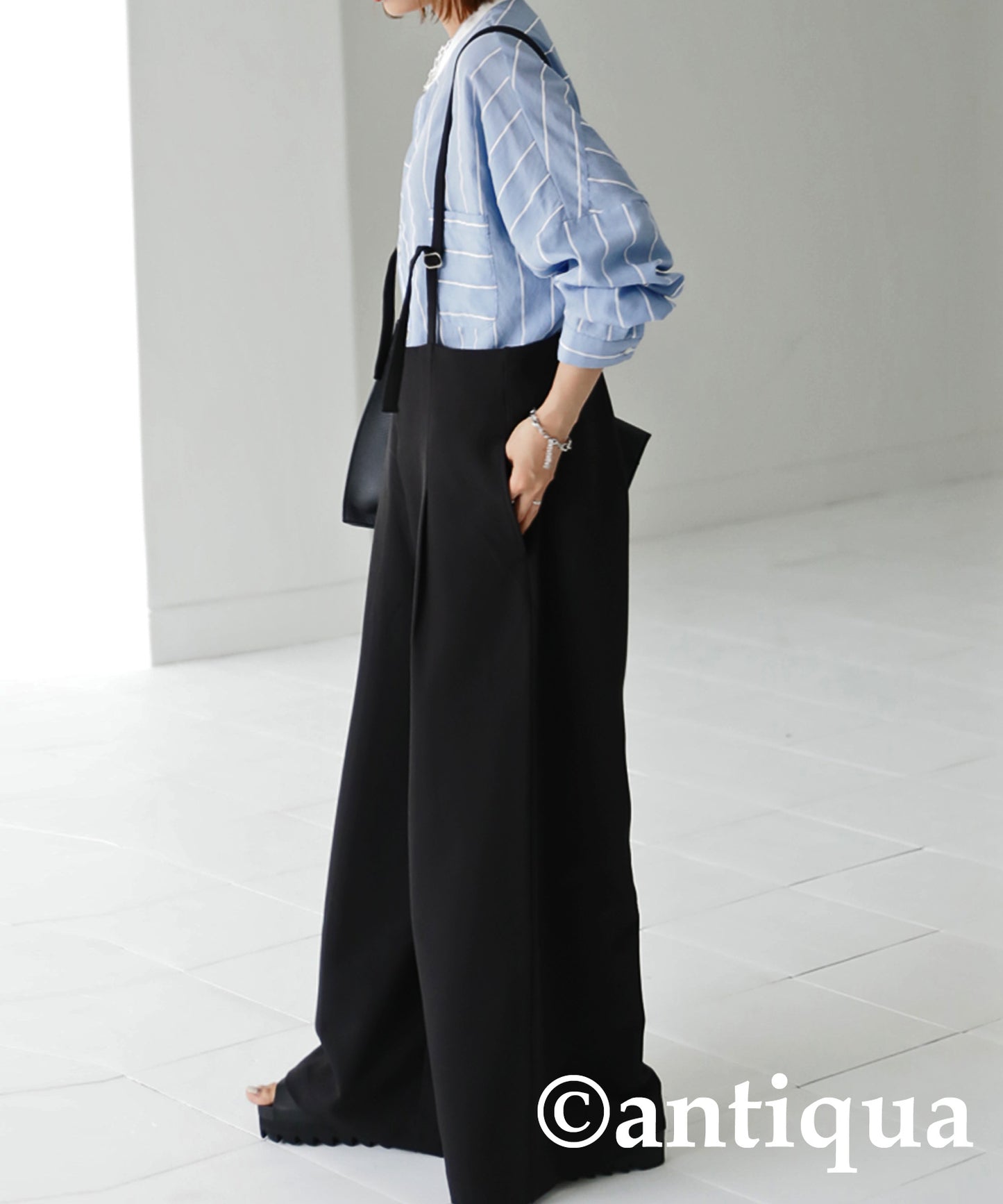 Wide pants with suspenders Ladies