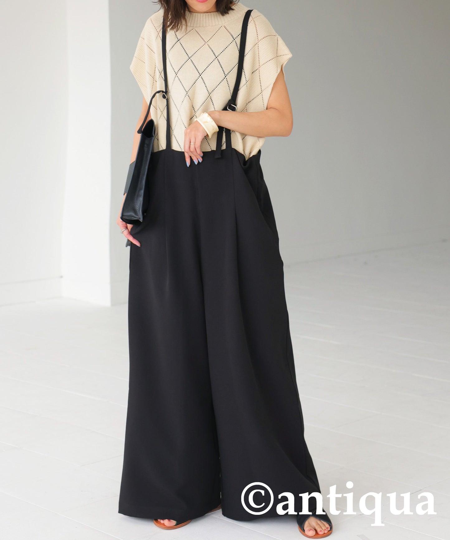 Wide pants with suspenders Ladies