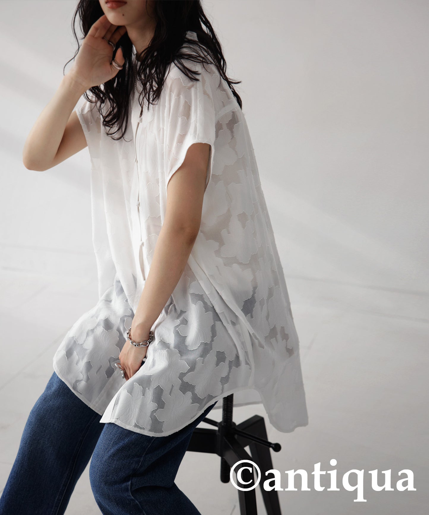 Floral Ladies Sheer shirt no-sleeve