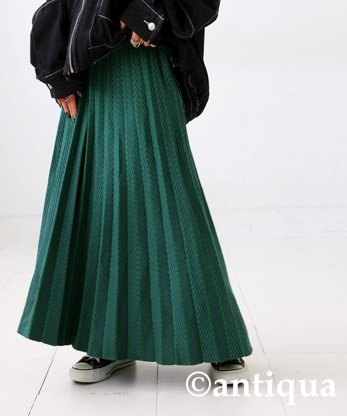 Jacquard weaving pleated skirt Ladies