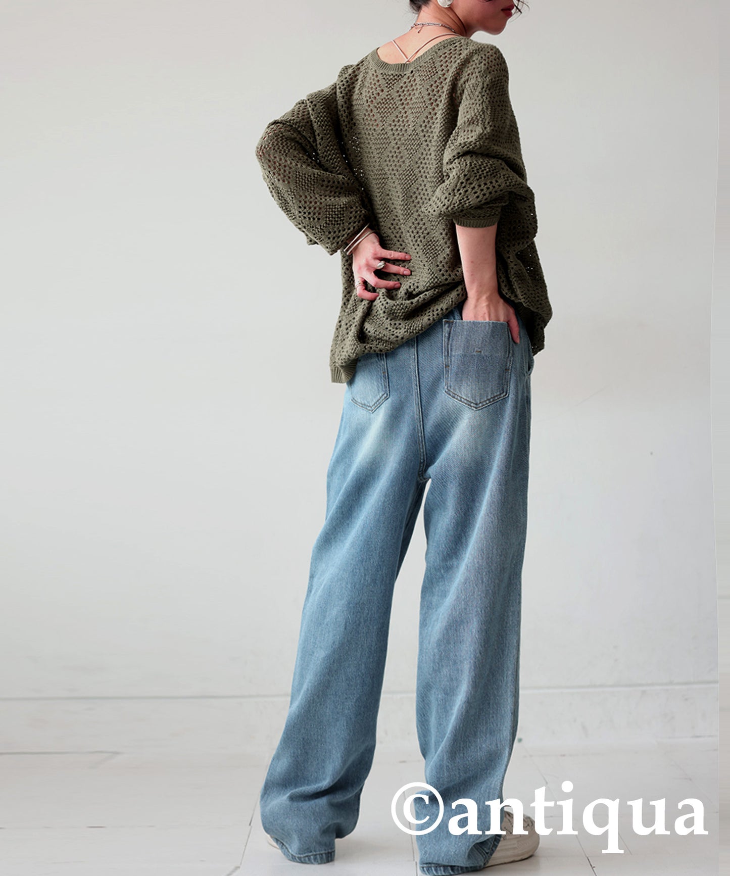 Color Faded Tuck Denim Ladies