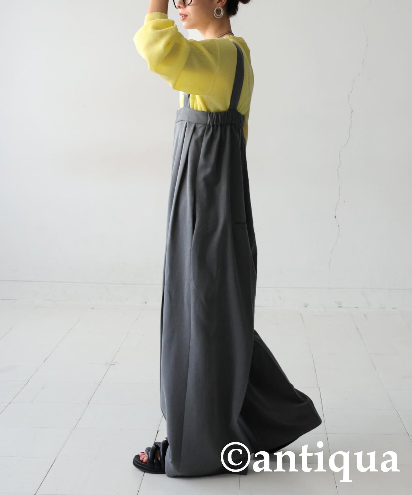 Glitter Sheer Knit Ladies