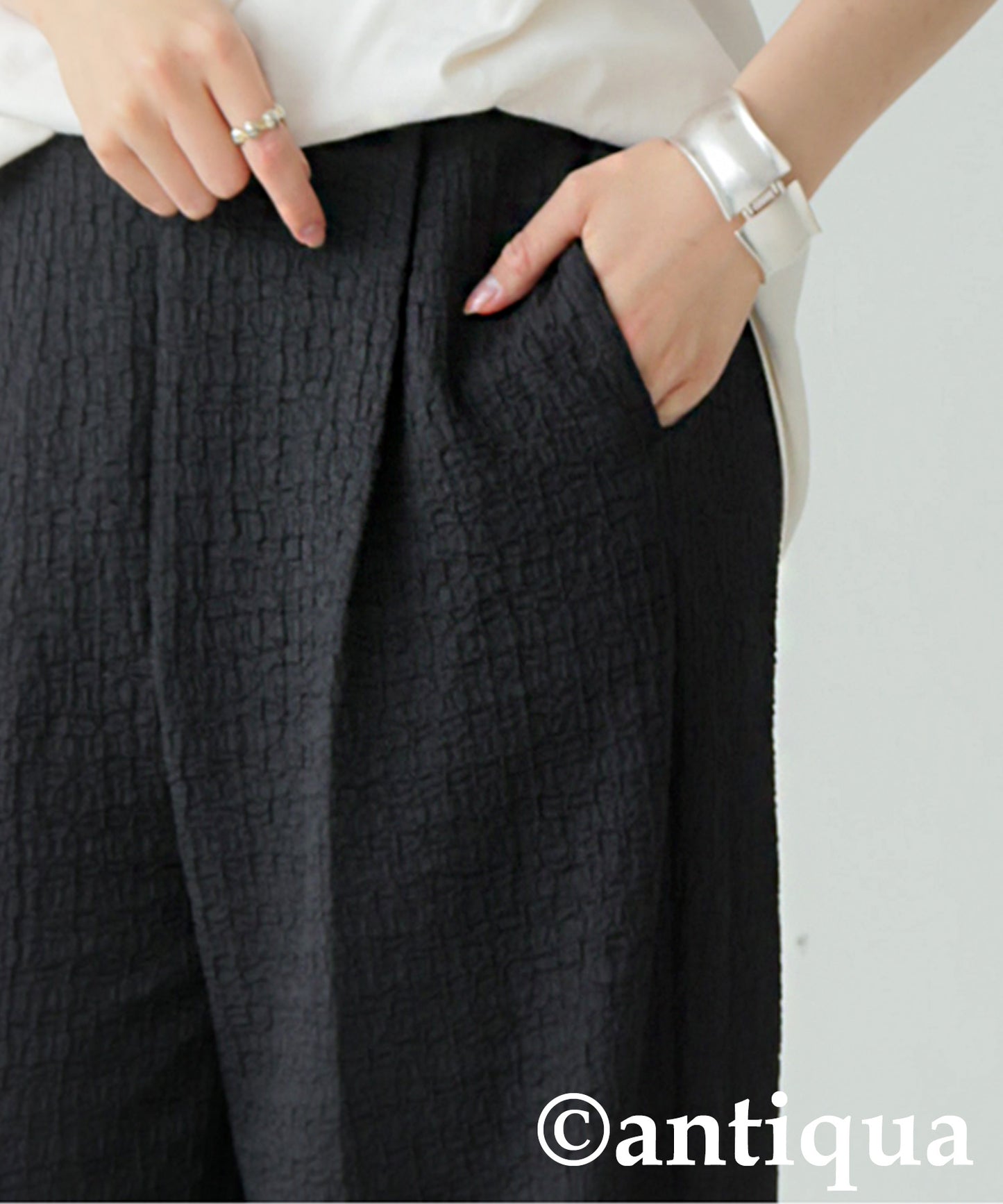 Ladies Puffy Jacquard Tucked Pants