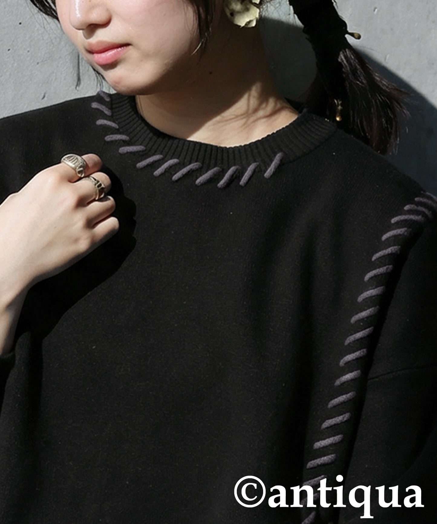 Color-Coordinated Stitch Knit Ladies