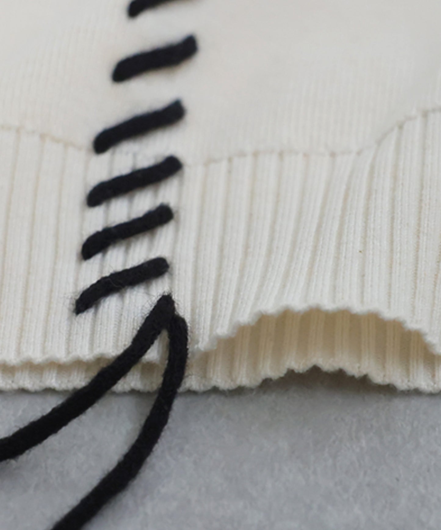 Color-Coordinated Stitch Knit Ladies