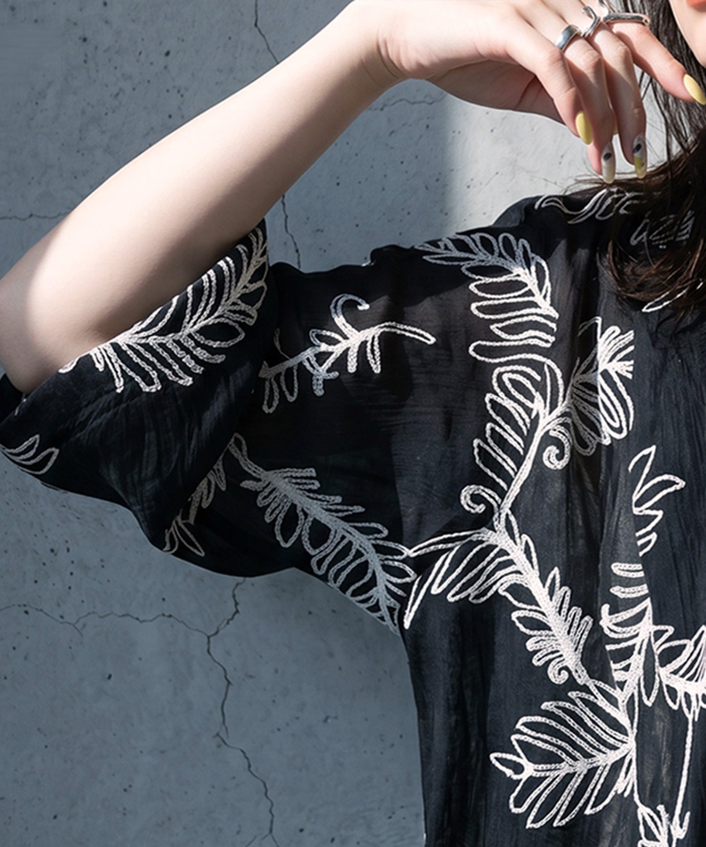 Leaf Pattern Embroidered Sheer Tailored Jacket Ladies