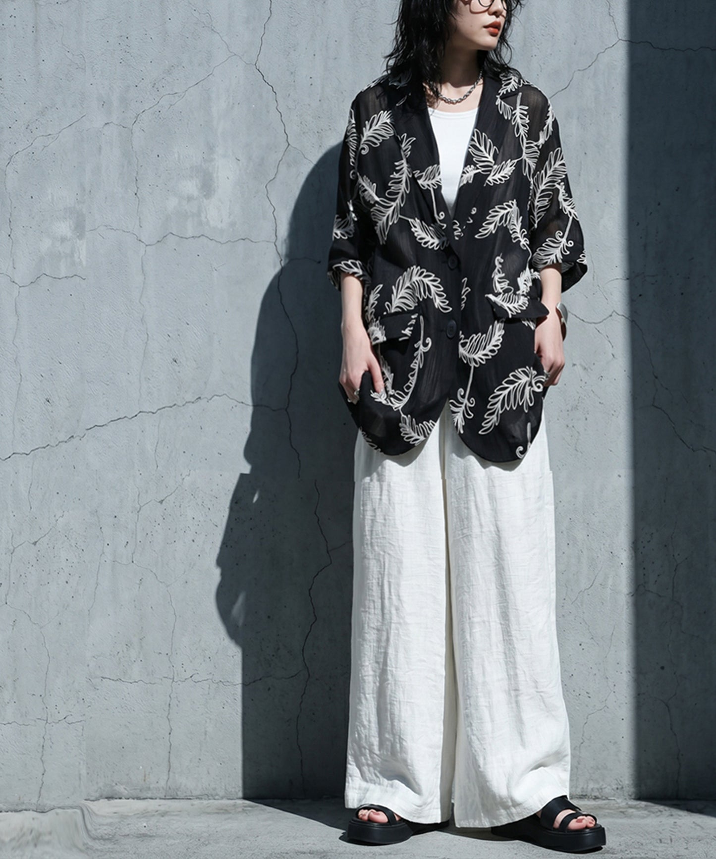 Leaf Pattern Embroidered Sheer Tailored Jacket Ladies